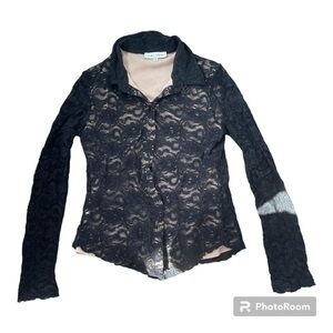 Vintage Y2K 00’s long sleeve Lacey top